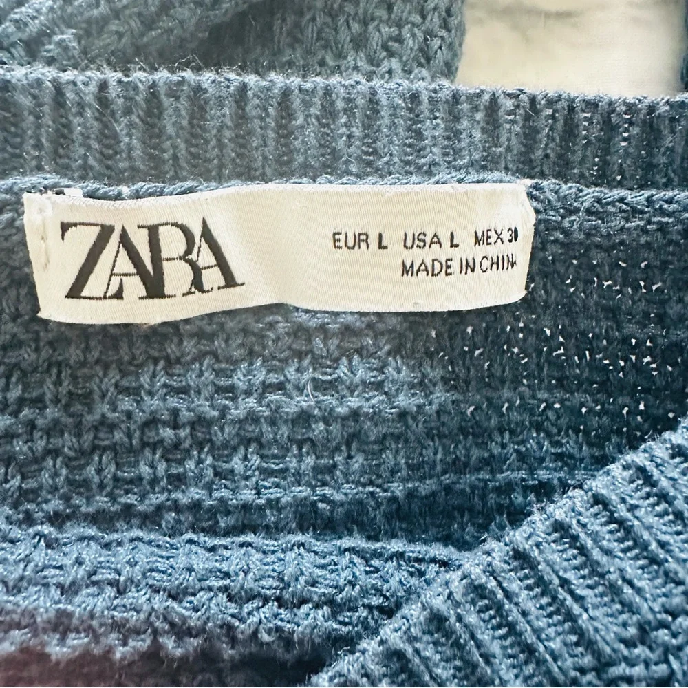 ZARA Sweater L | Blue Crochet Knit Crop Long Sleeve Button Accent